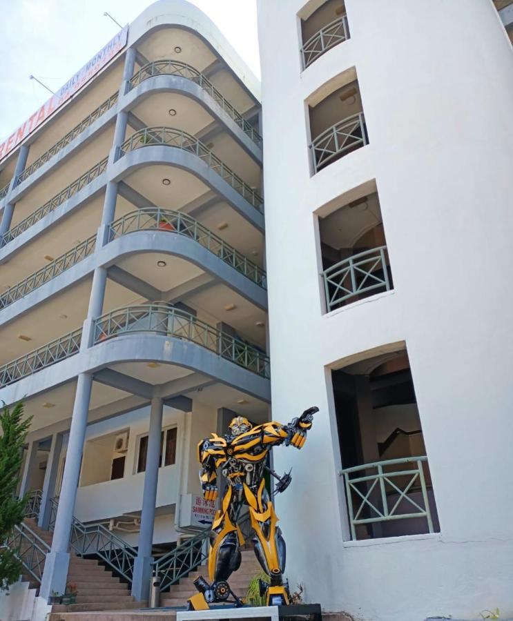 Perdana Serviced Apartment & Resorts Padang Mat Sirat Eksteriør billede