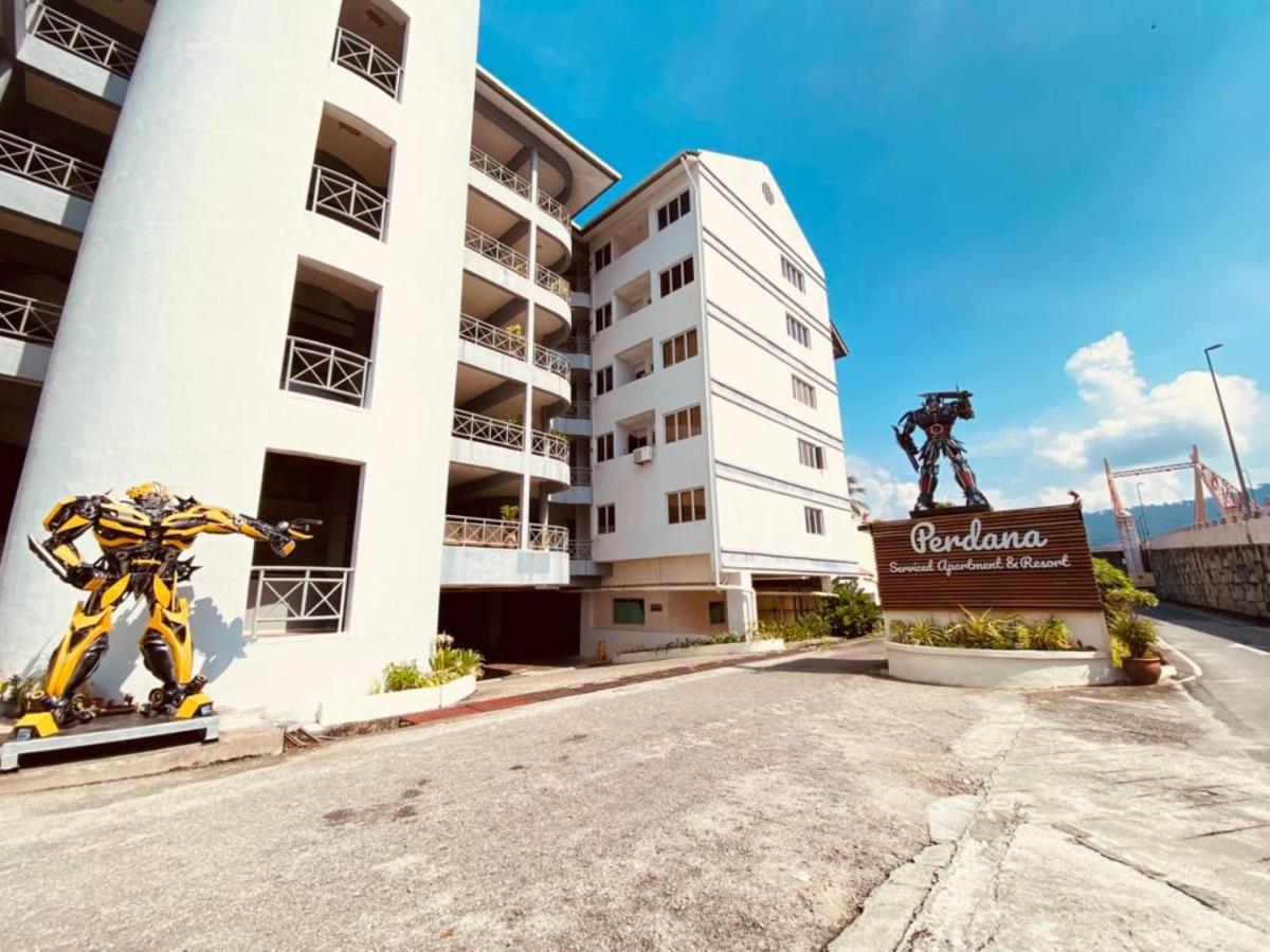 Perdana Serviced Apartment & Resorts Padang Mat Sirat Eksteriør billede
