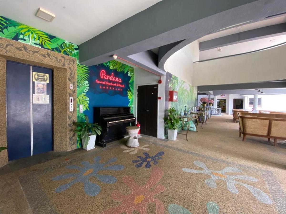 Perdana Serviced Apartment & Resorts Padang Mat Sirat Eksteriør billede