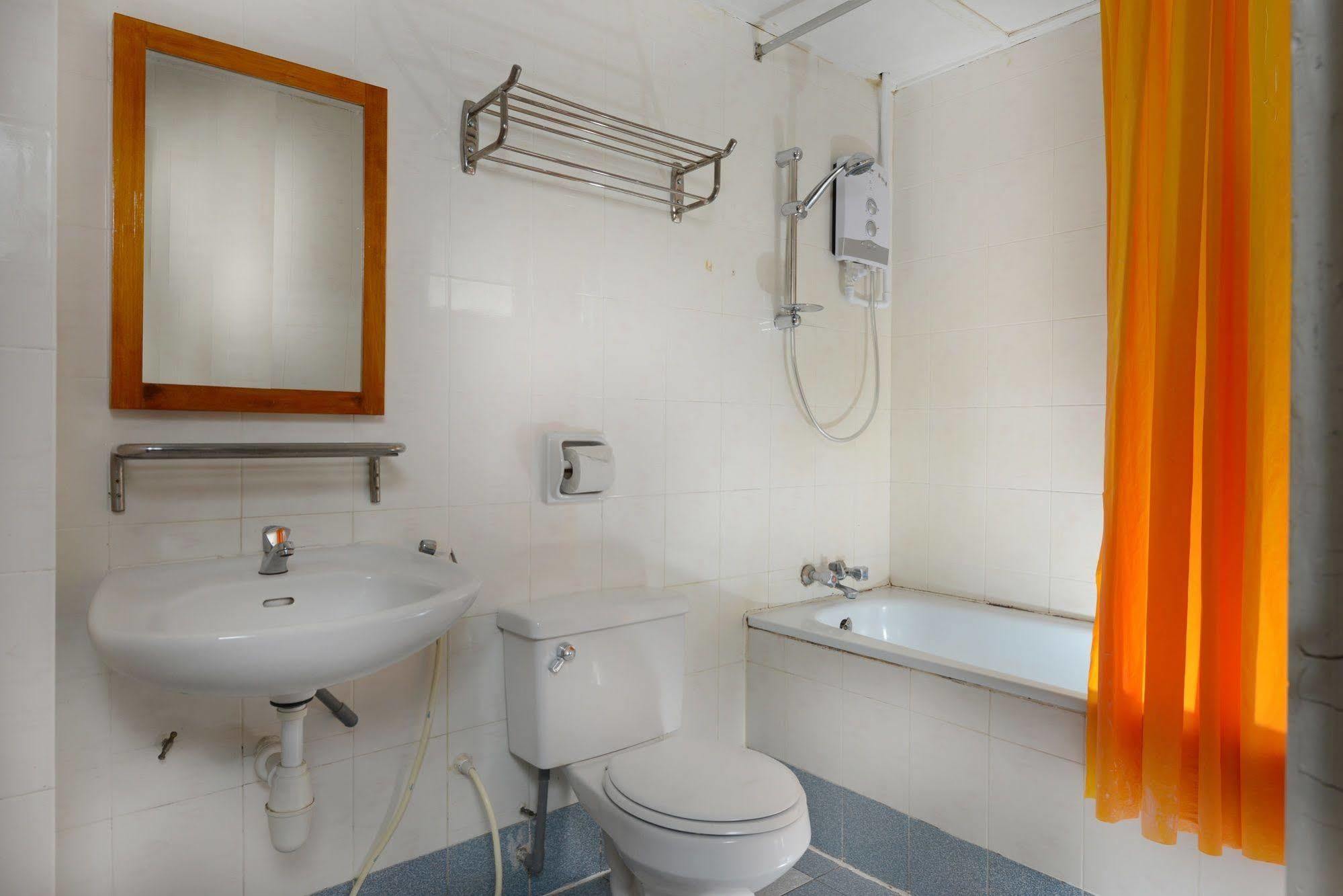 Perdana Serviced Apartment & Resorts Padang Mat Sirat Eksteriør billede